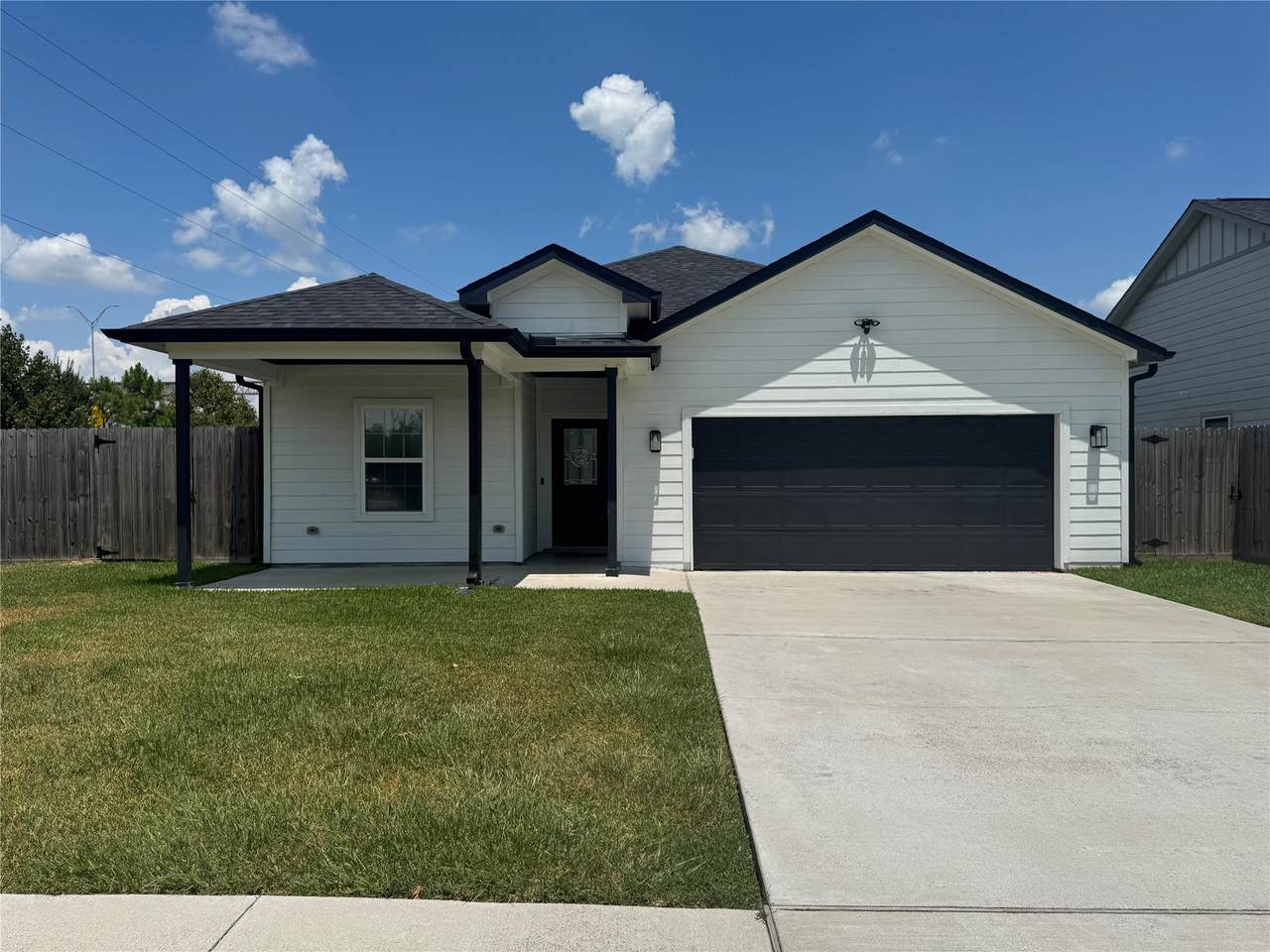 2114 W Humble Avenue - Photo 1