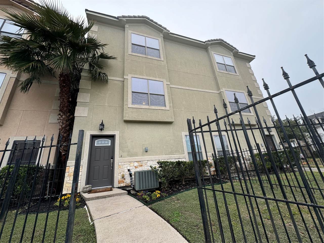 2540 Prospect Street - Photo 1