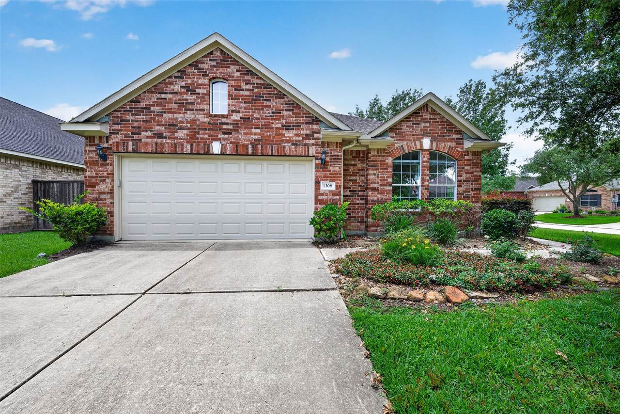 1308 Modena Drive - Photo 1