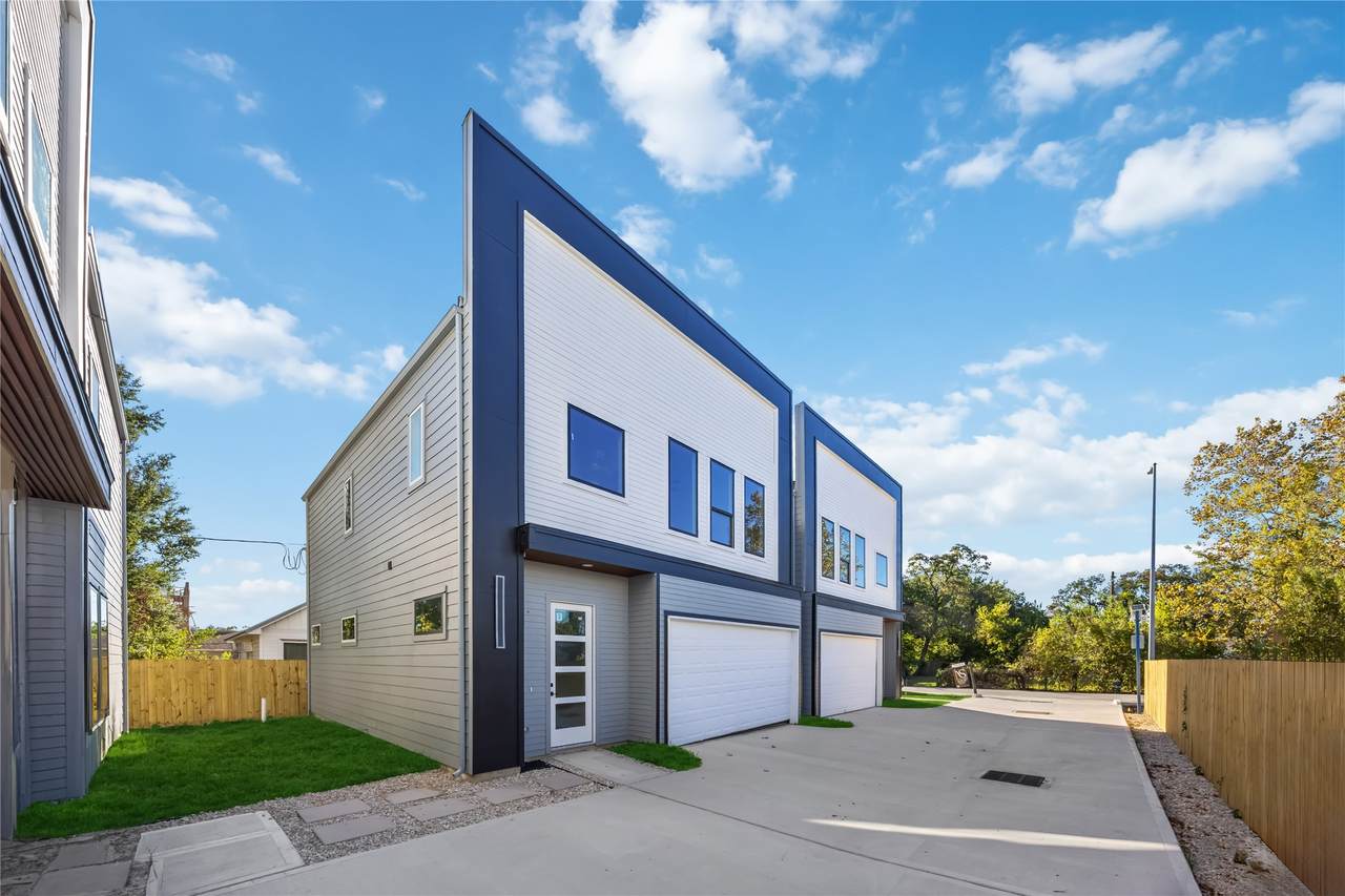 7125 England Street - Photo 1