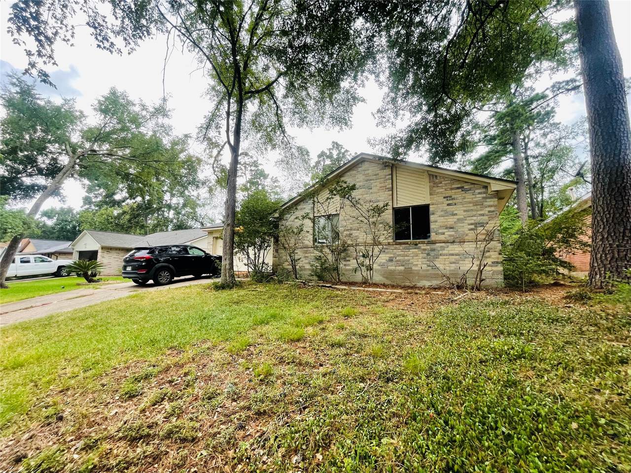 219 Hartford Drive - Photo 1
