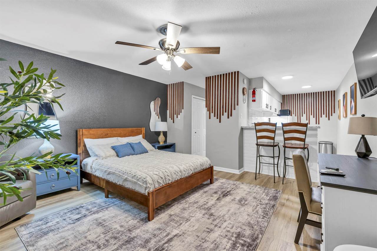 1840 Richmond Avenue - Photo 1