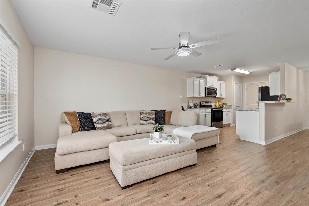 22619 Guncotton Avenue - Photo 1