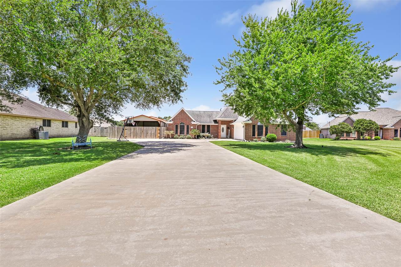 5810 Dixie Lane - Photo 1