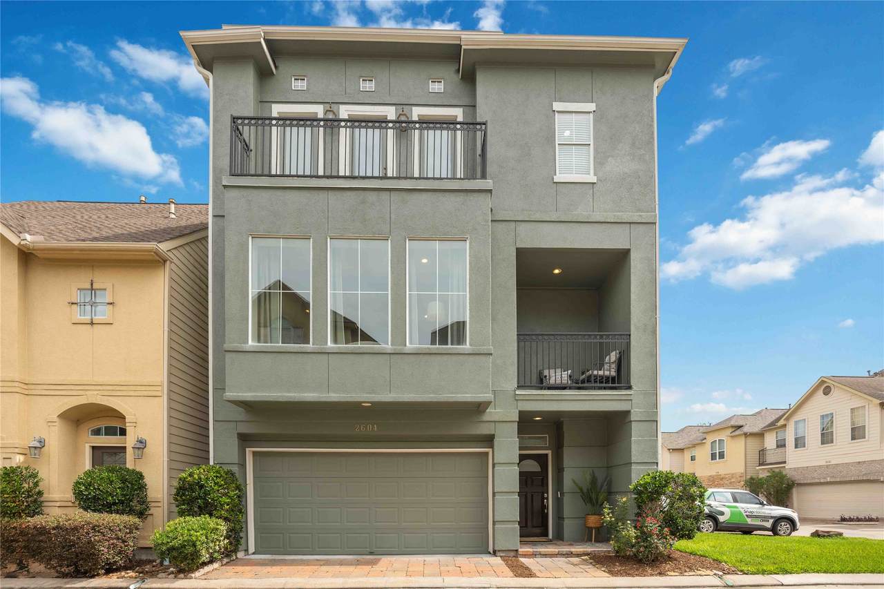 2604 Edgefield Lakes Drive - Photo 1