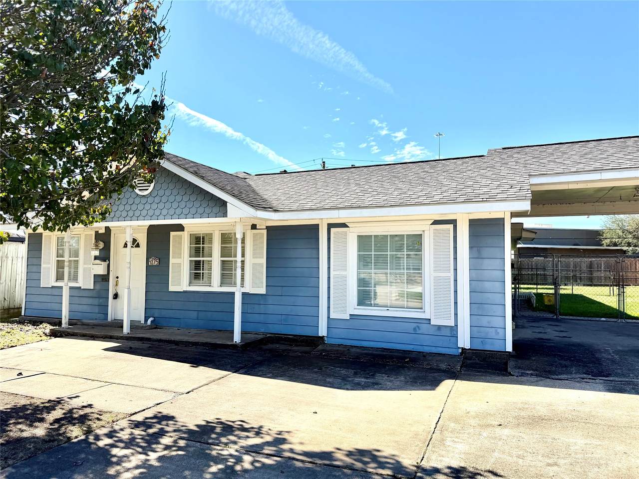 4275 Bethel Boulevard - Photo 1