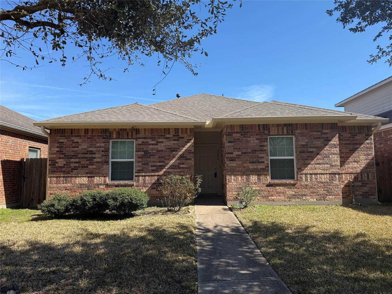 8206 Malago Point Drive - Photo 1