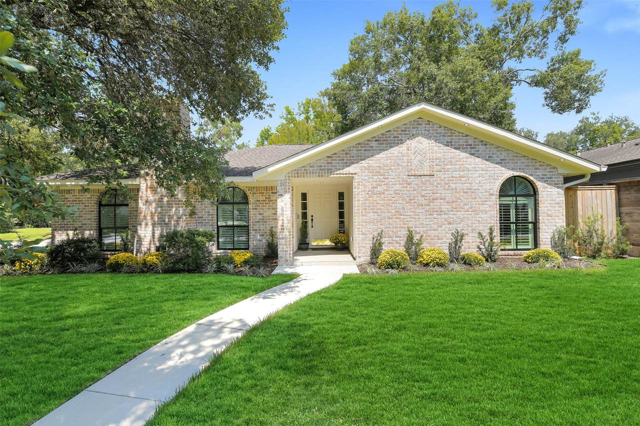 10726 Riverview Drive - Photo 1