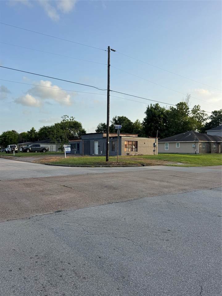 3 Westward Street - Photo 1