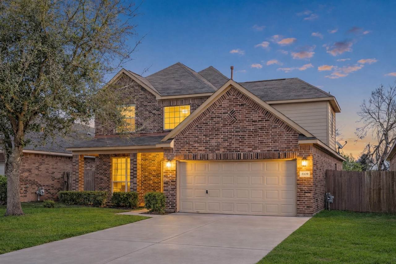 8530 Highlands Crossing - Photo 1