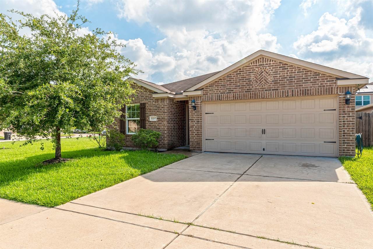 11207 Hall Pines Court - Photo 1