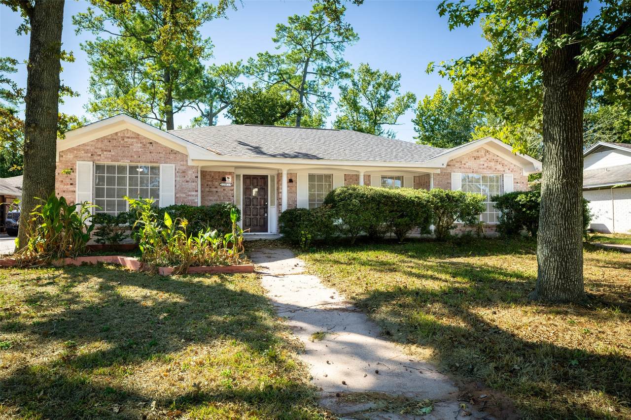 22019 Kenchester Drive - Photo 1