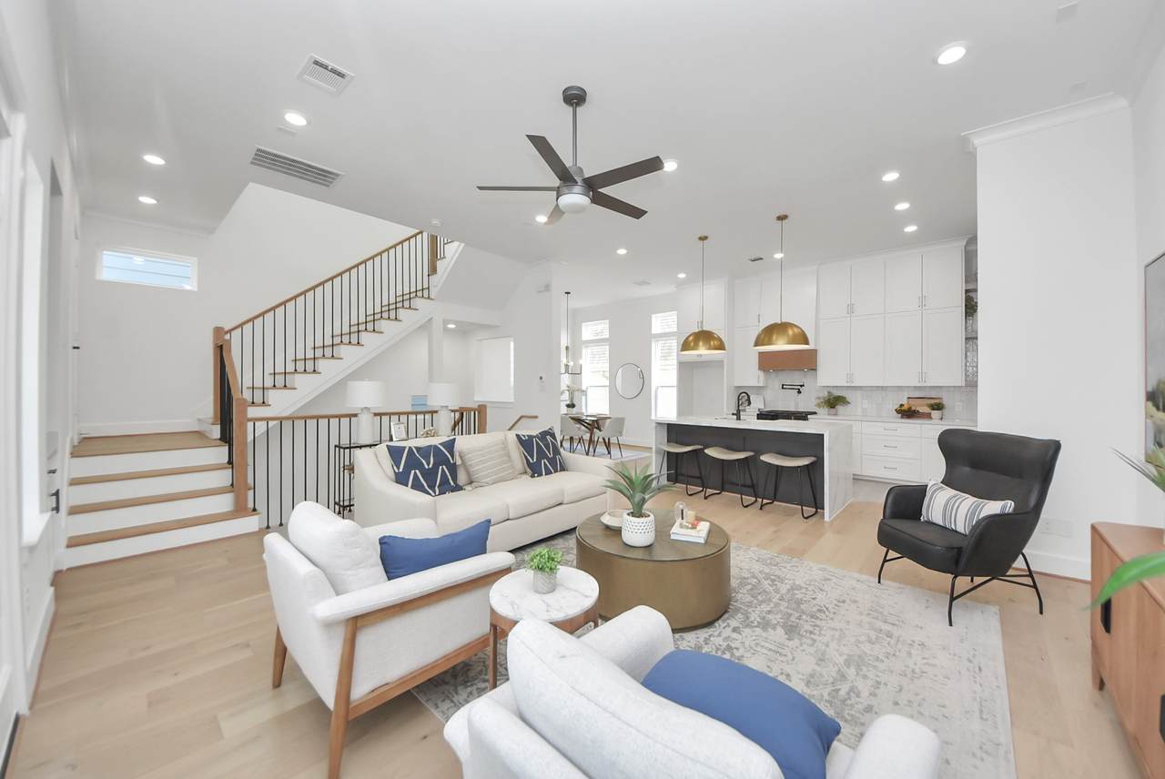 925 Fisher Street - Photo 1