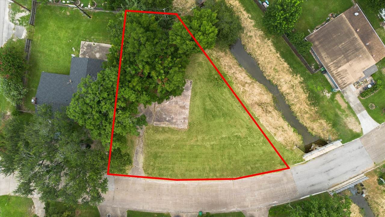 522 Surratt Drive - Photo 1