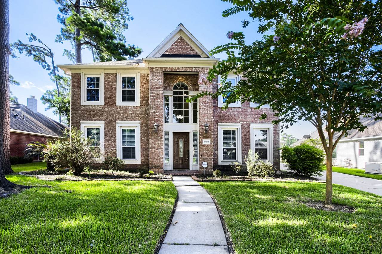 11819 Chateau Trail - Photo 1