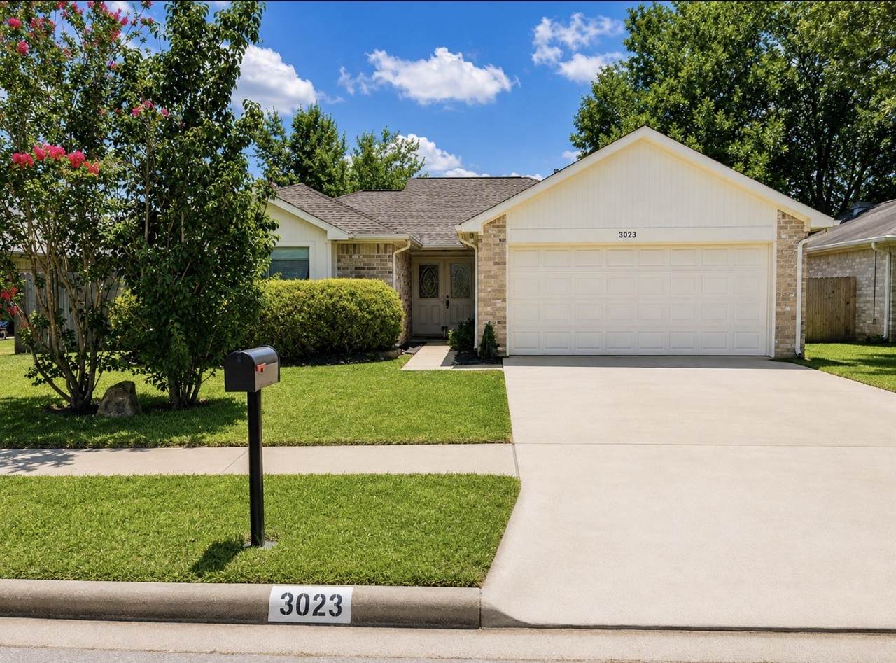 3023 Garden Lane - Photo 1