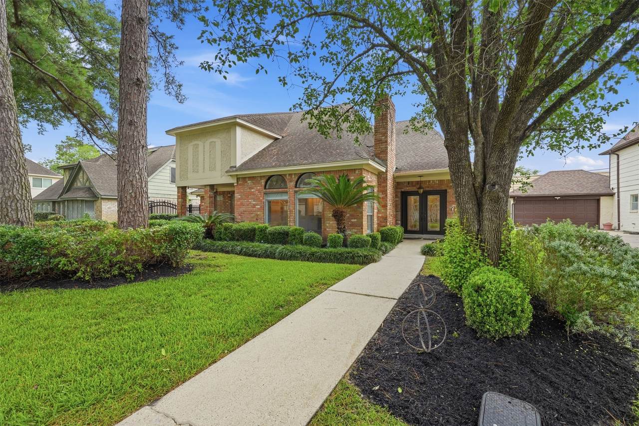 8310 Mentmore Drive - Photo 1