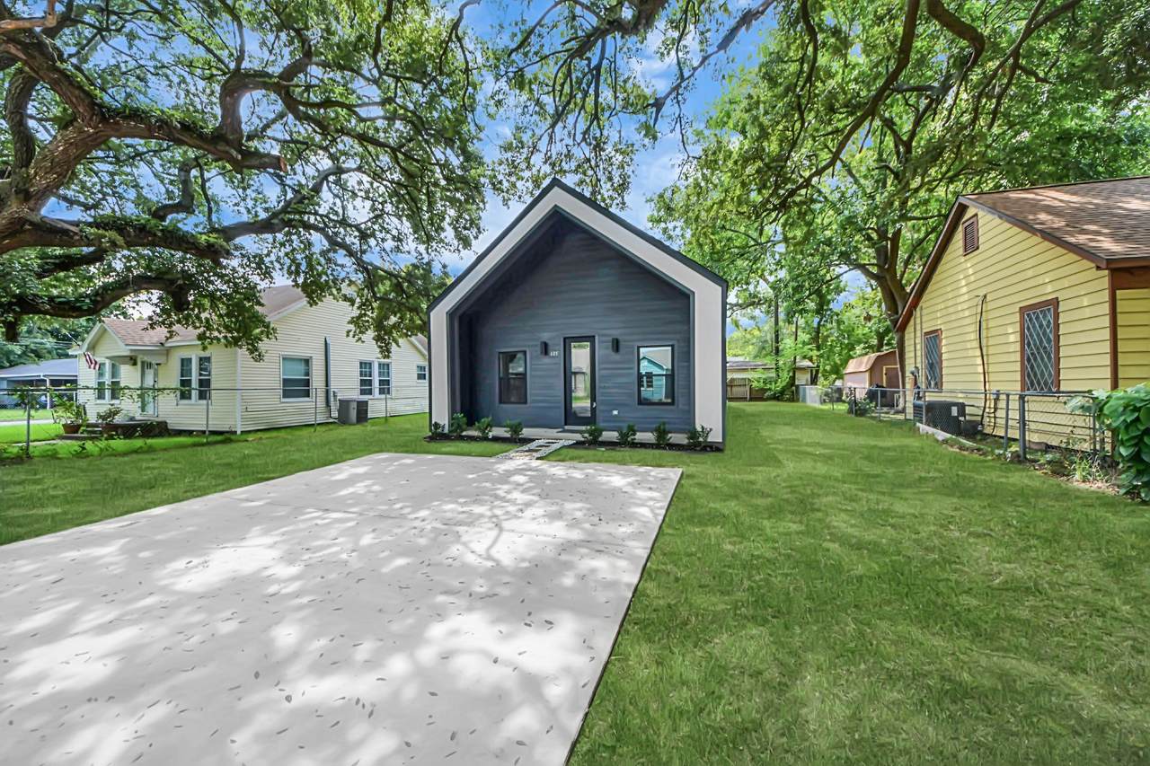 605 E Murrill Ave - Photo 1