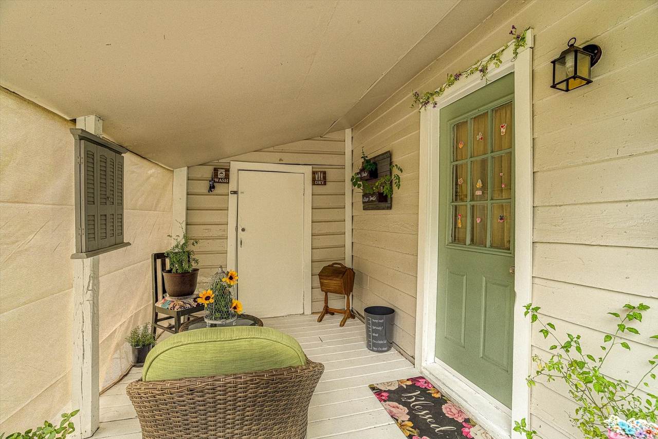 1019 Bertrand Street - Photo 1
