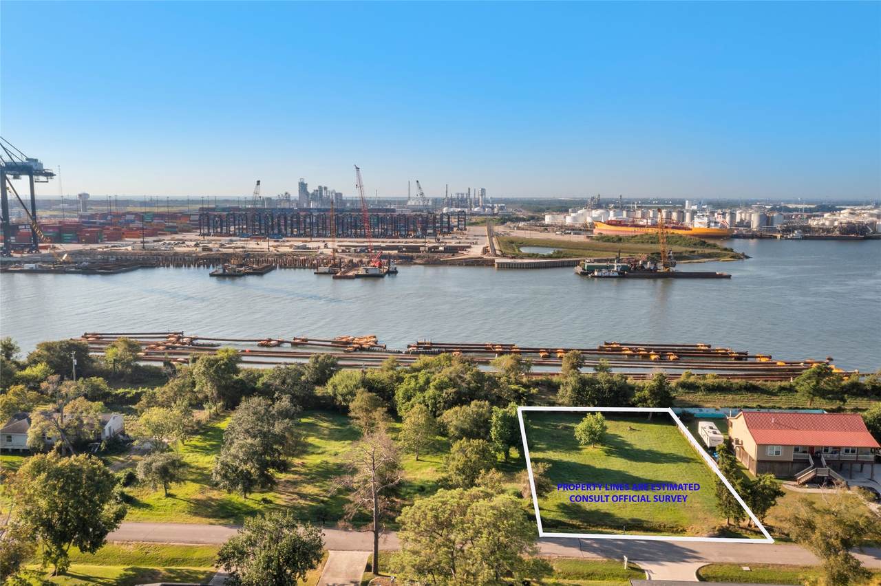 611 Shady Lane - Photo 1