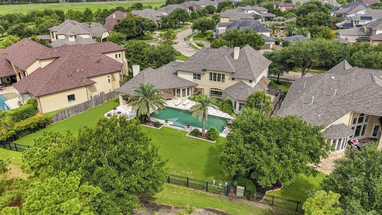 27811 Charter Lake Lane - Photo 1
