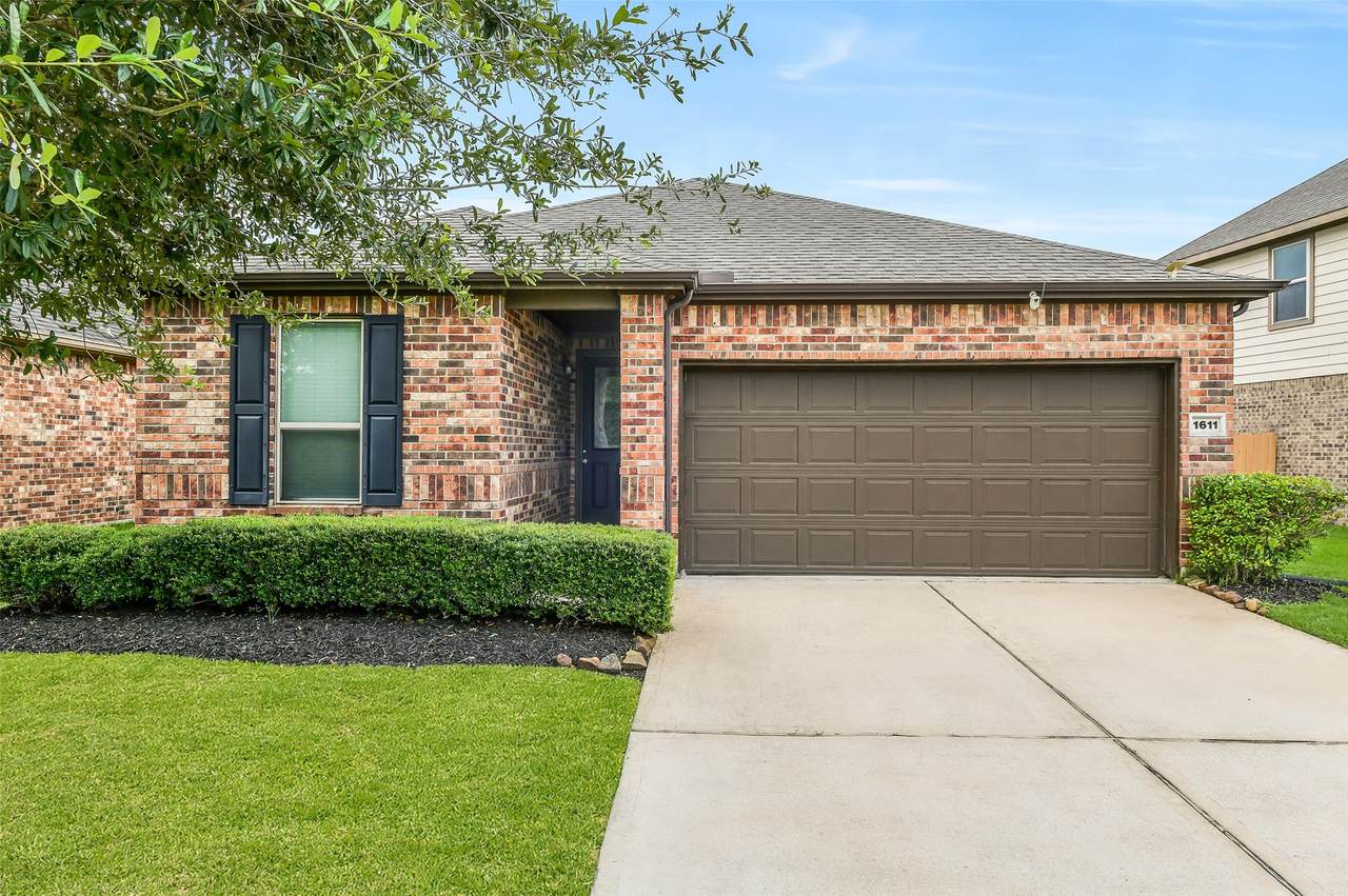 1611 Cintola Lane - Photo 1