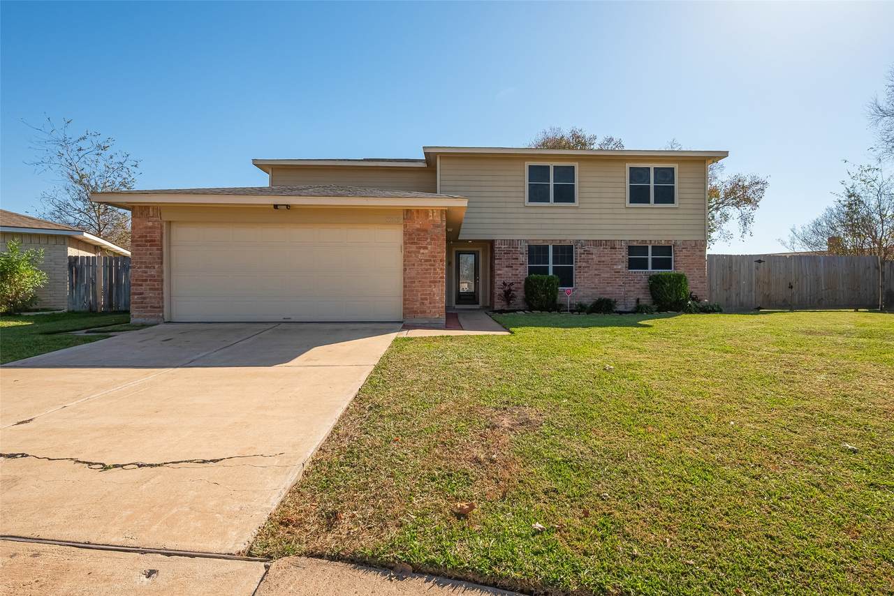 13703 Templar Lane - Photo 1