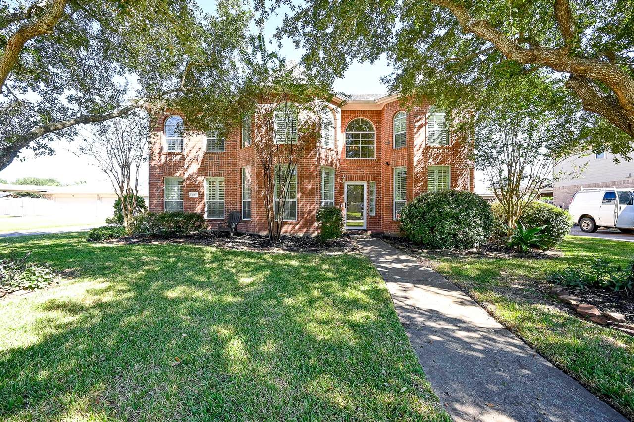 1010 High Ridge Drive - Photo 1