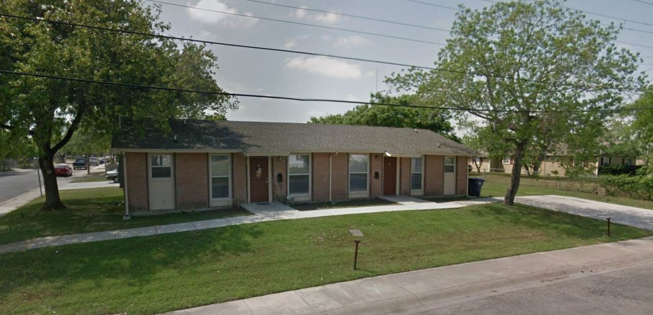924 Flores St - Photo 1