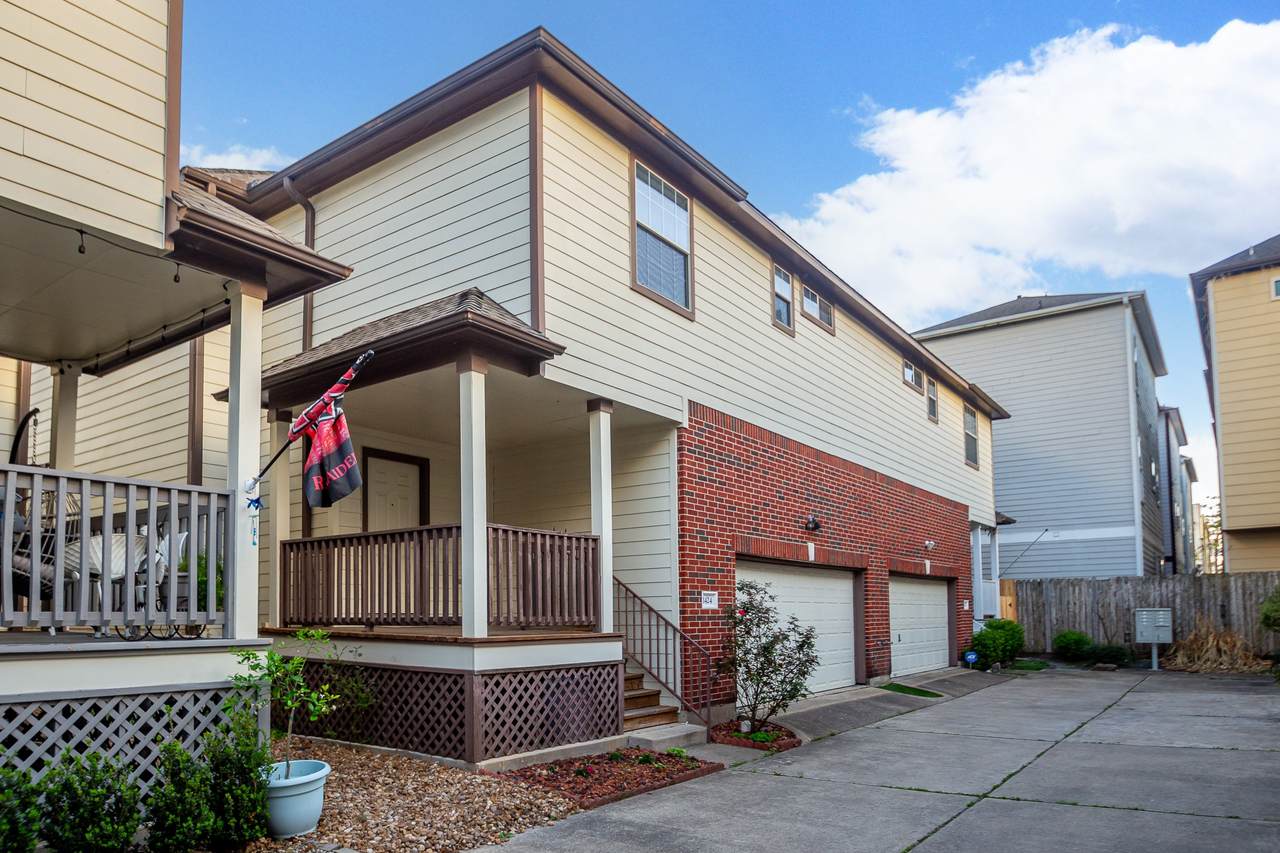 1424 24th Street - Photo 1