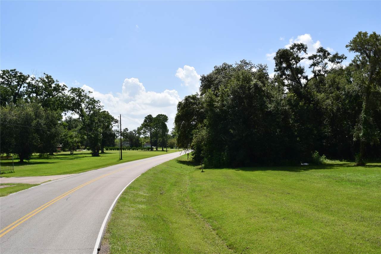 00 Colony Drive - Photo 1