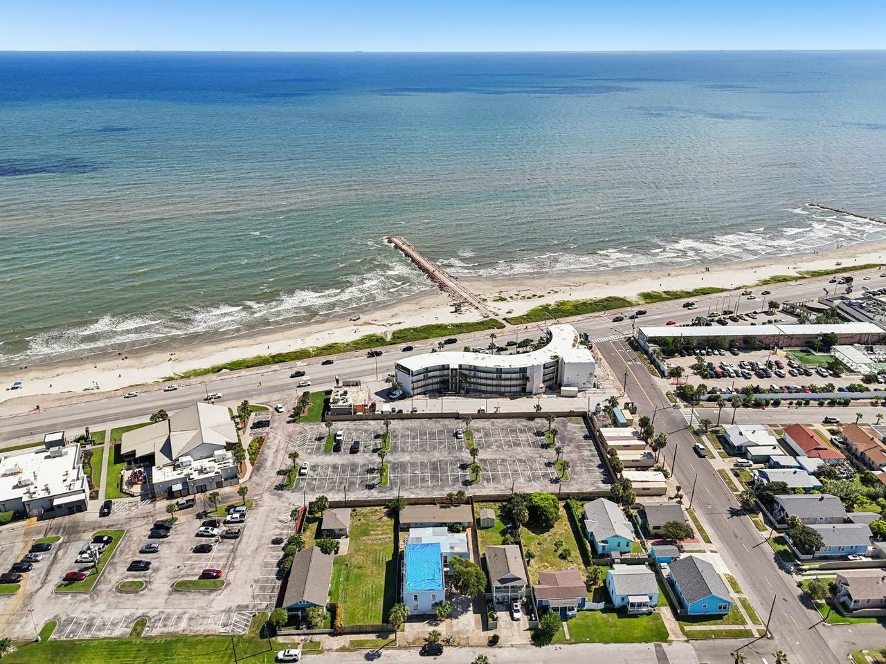 3609 Avenue S 1/2 - Photo 1