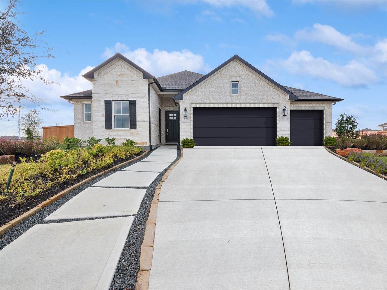 1800 Mesquite Trail - Photo 1
