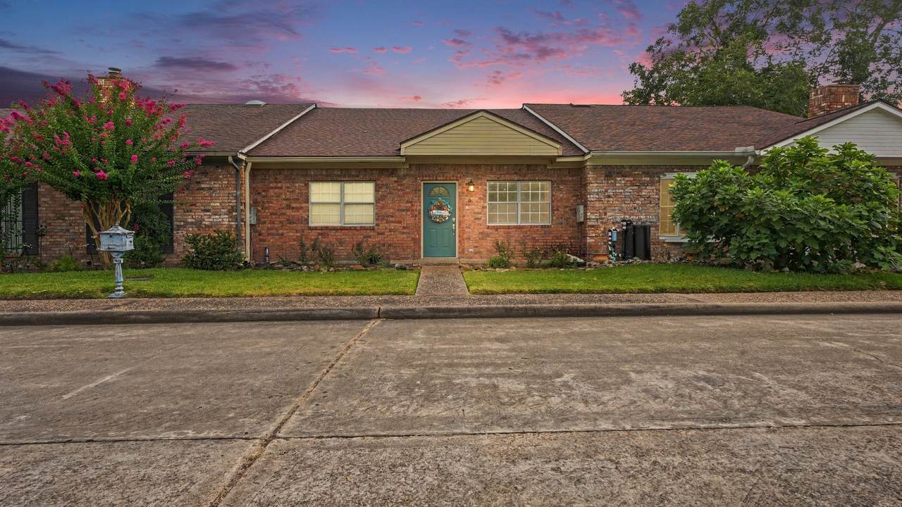 1310 James Street - Photo 1