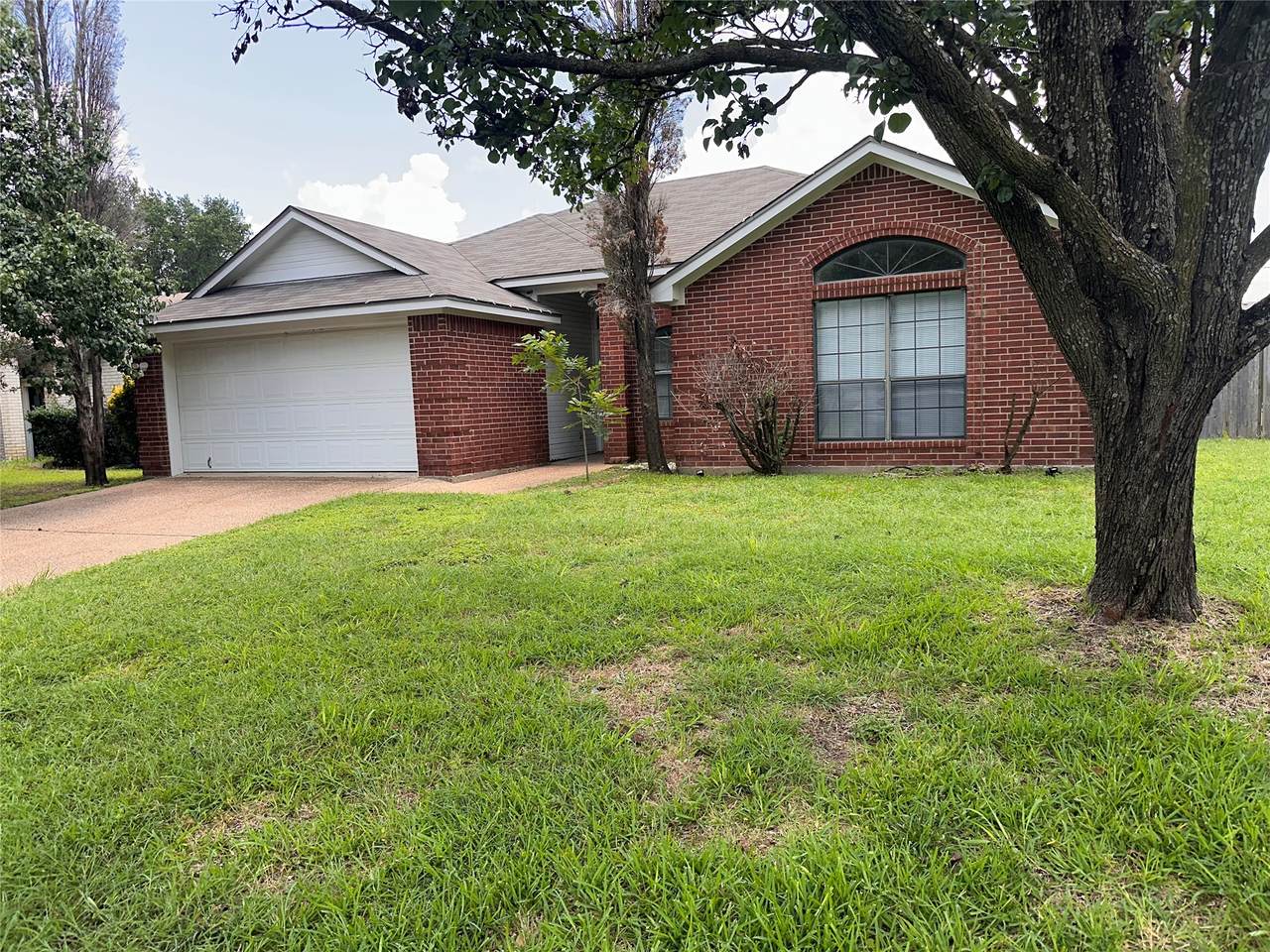9412 Riviera Drive - Photo 1