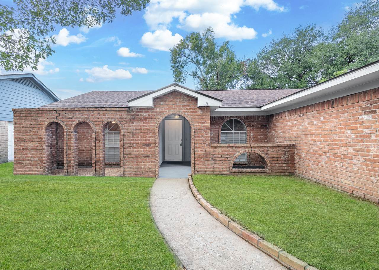 4611 Wee Lassie Lane - Photo 1