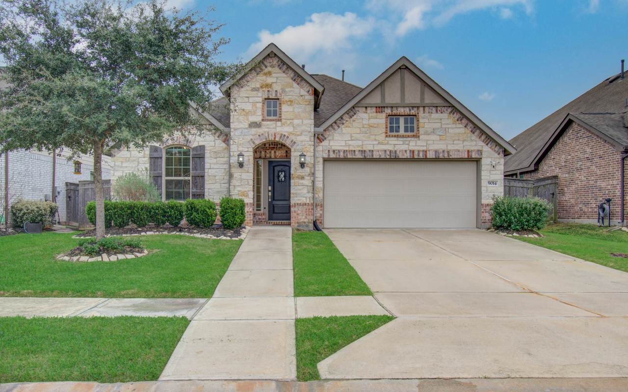 9014 Emerald Cane Drive - Photo 1