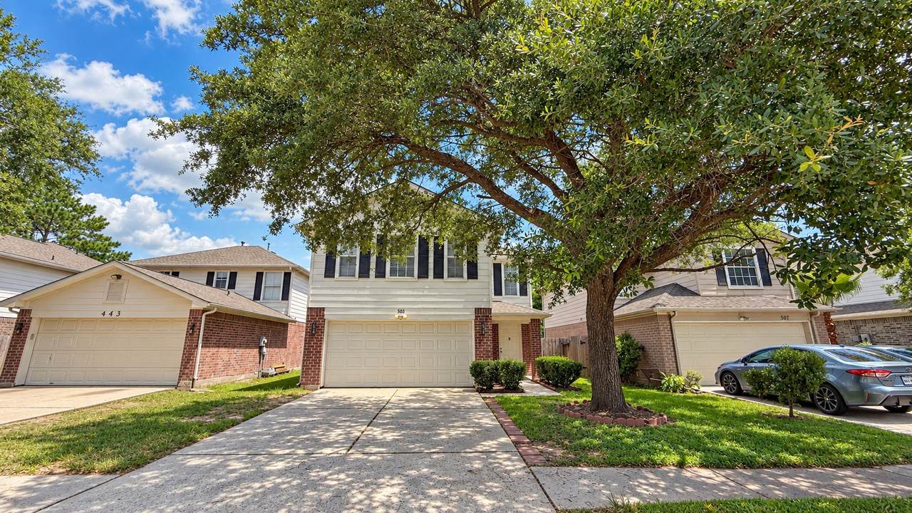 503 Willow West Drive - Photo 1