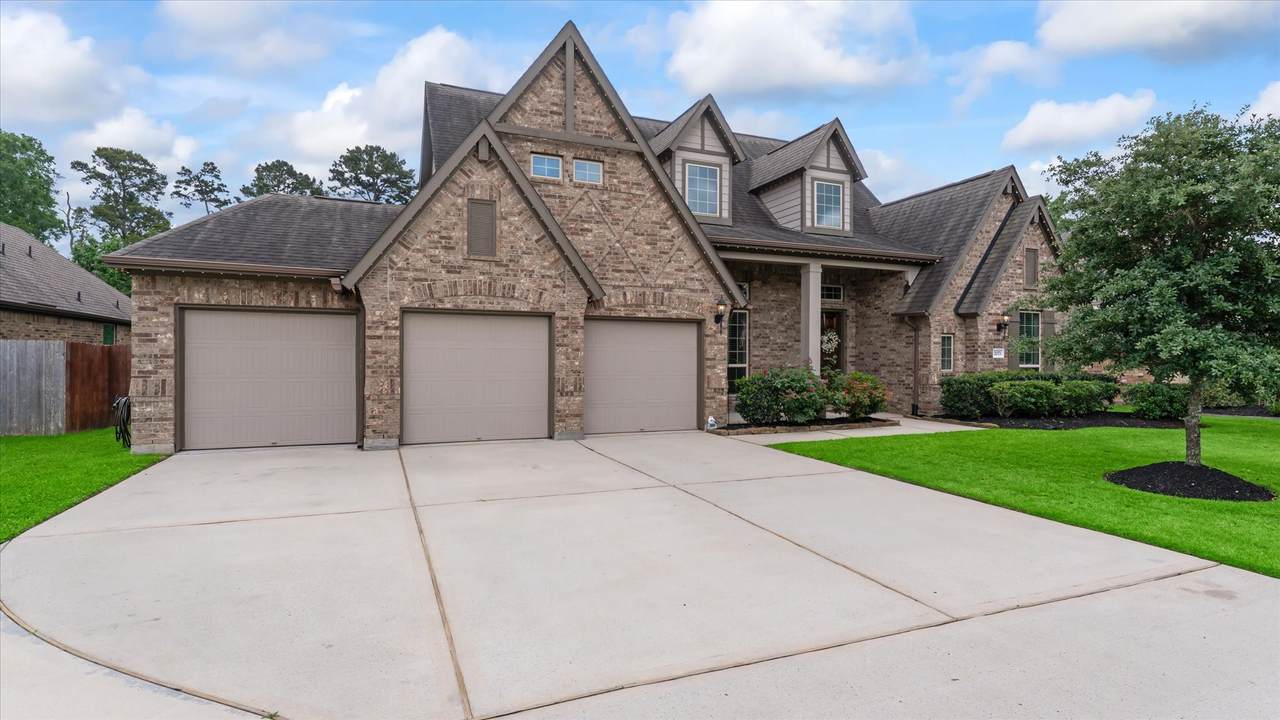 2073 Brookmont Drive - Photo 1