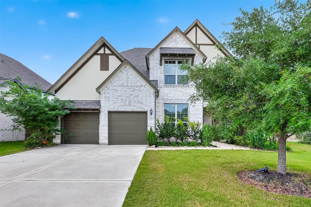 4018 Martin Ridge Drive - Photo 1