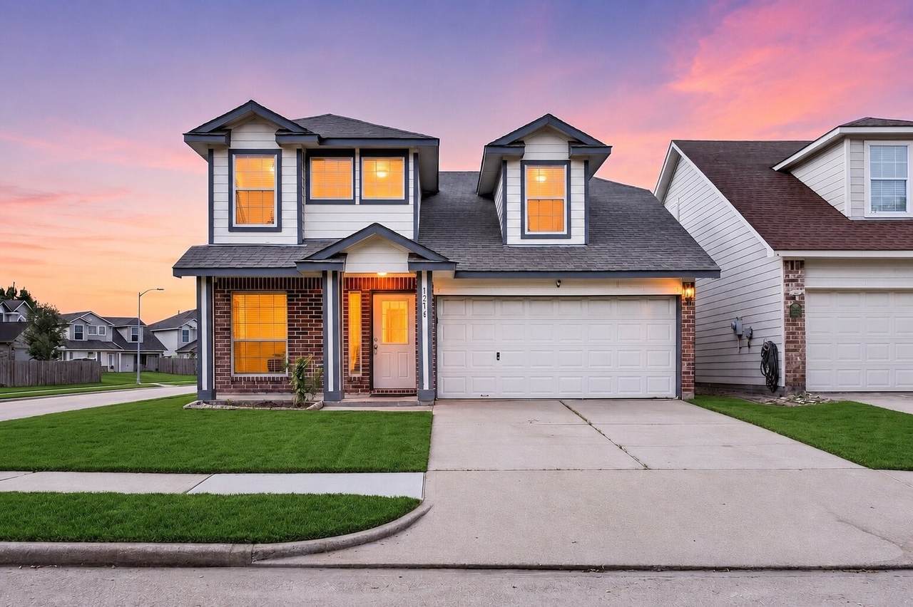 15014 Middle Oaks Boulevard - Photo 1