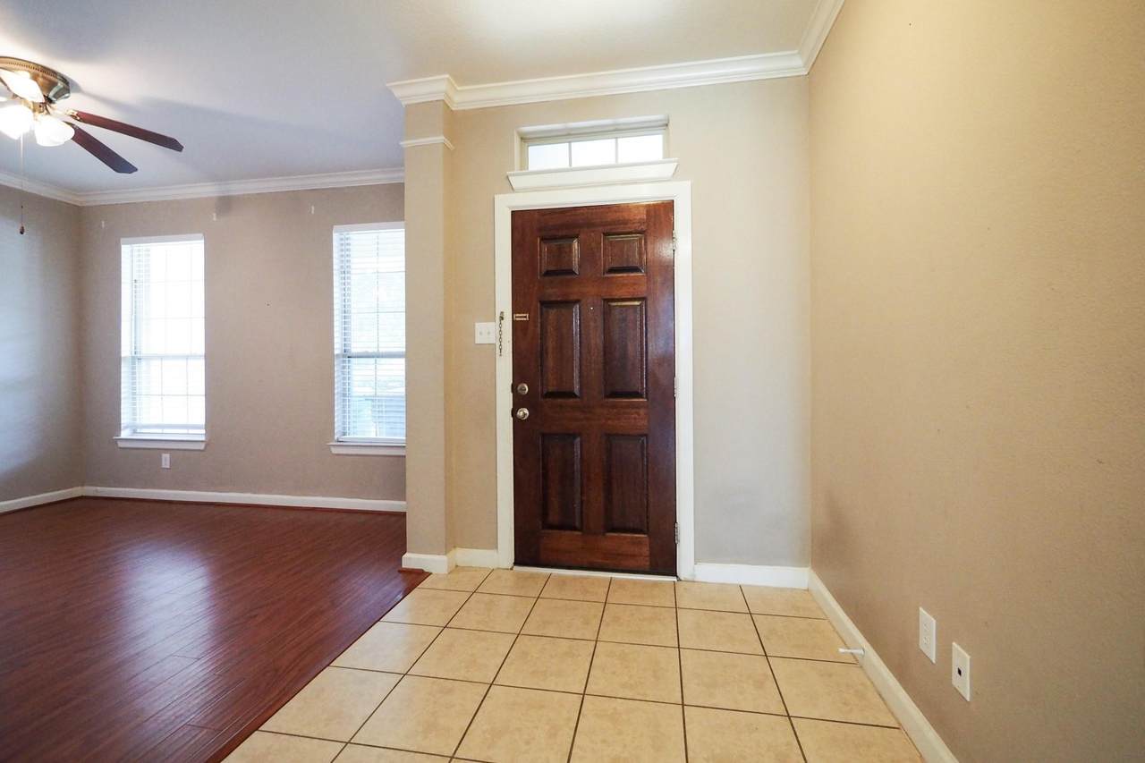 5526 Snapdragon Meadow - Photo 1