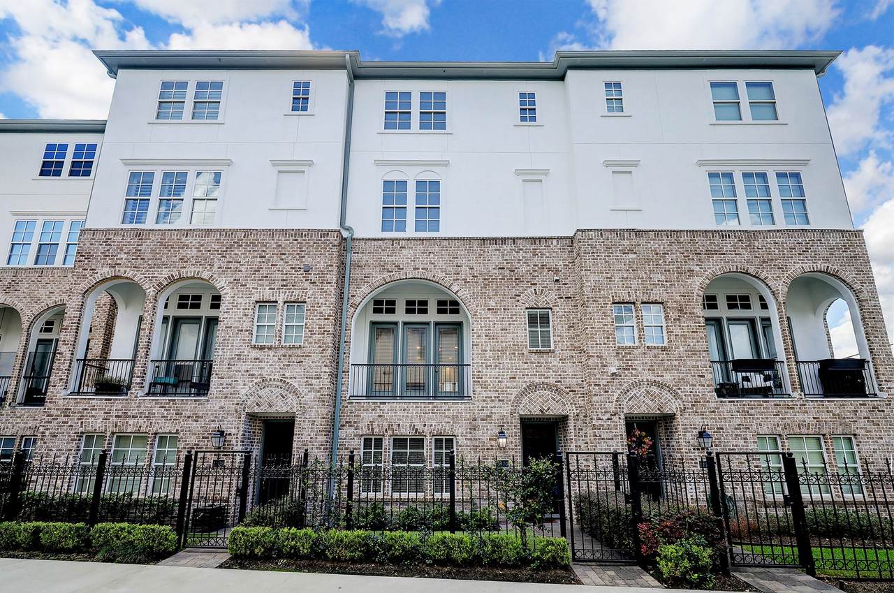 1110 Thompson Street - Photo 1