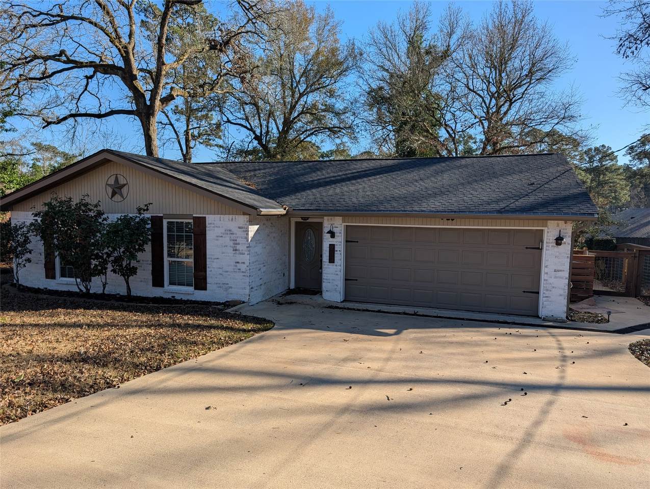 232 Parkhill - Photo 1