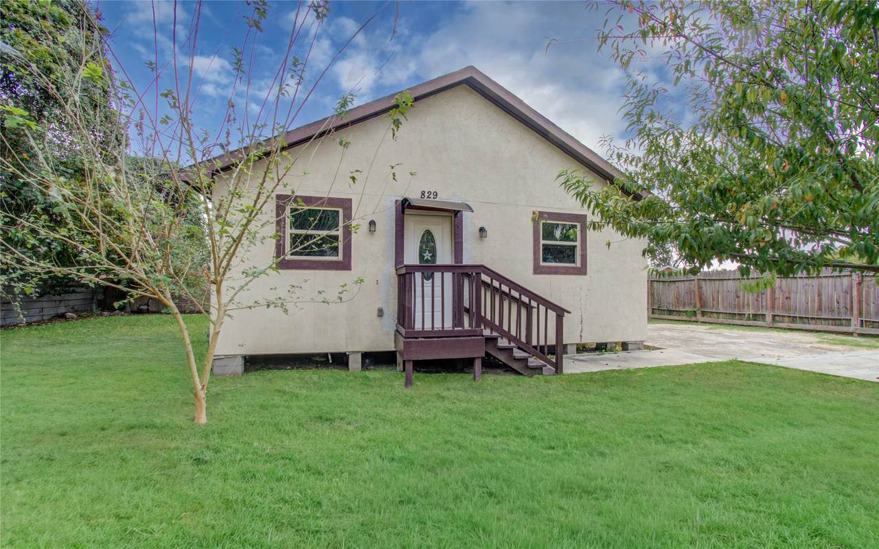 829 Fair Street - Photo 1