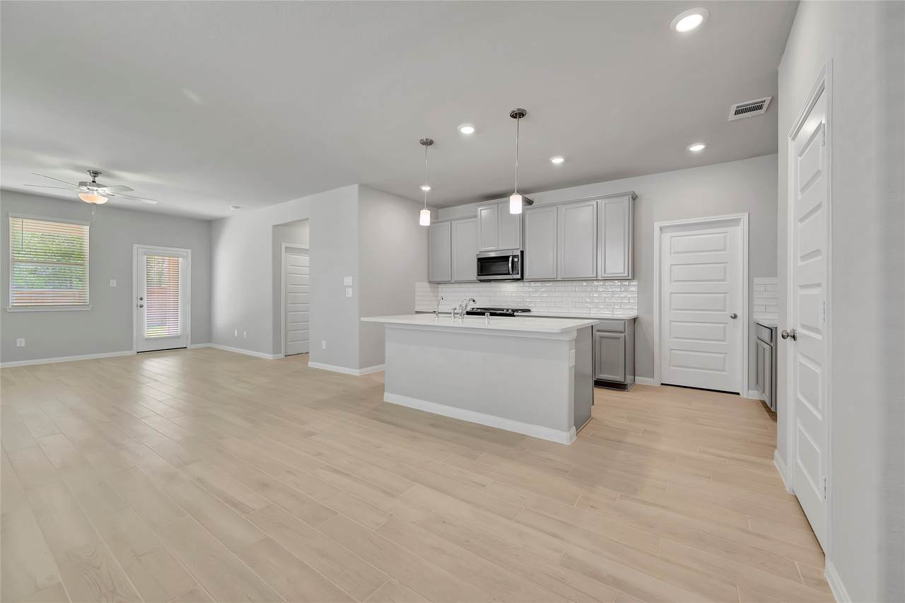 420 Sunrise Ranch - Photo 1