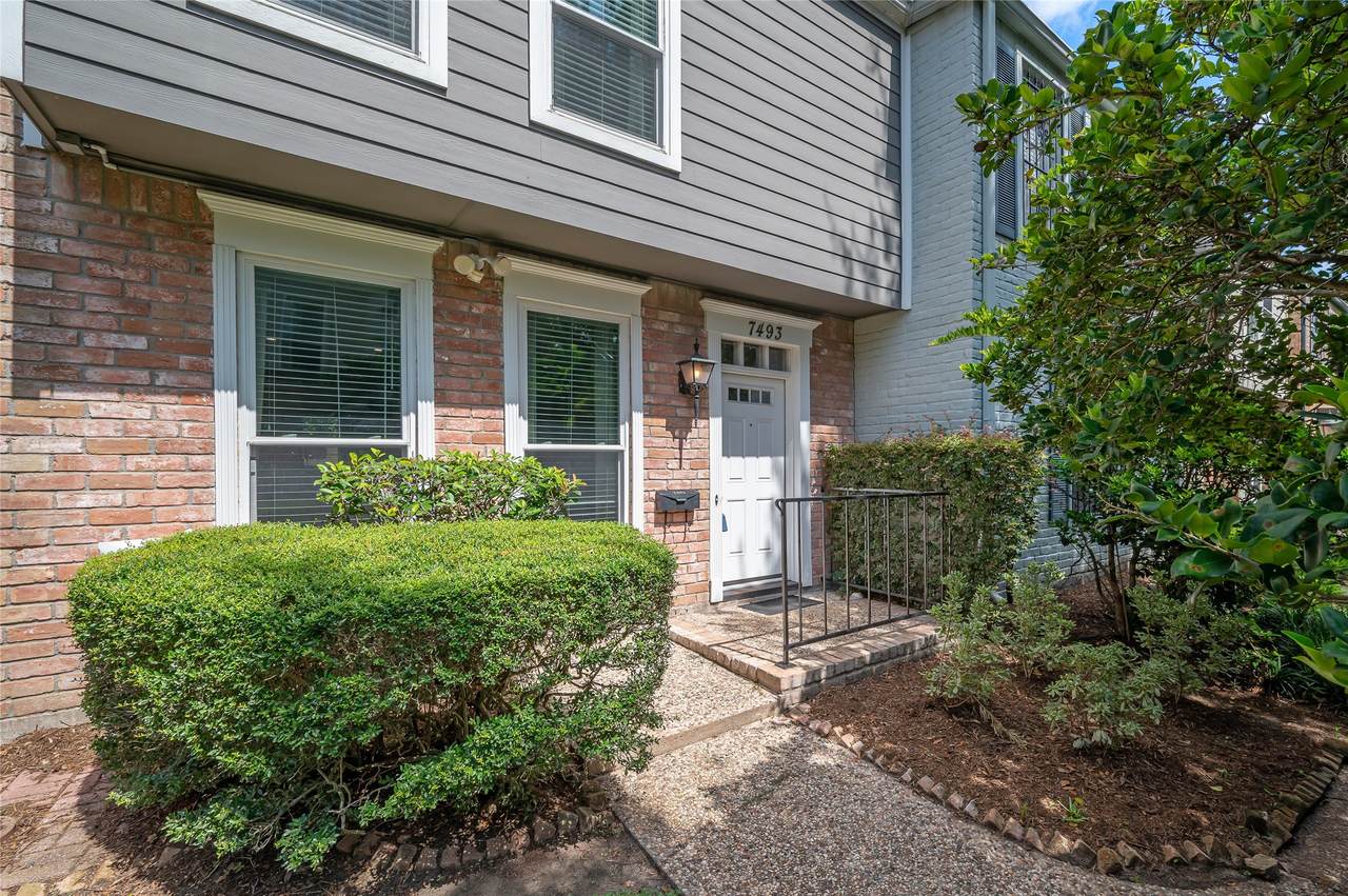 7493 Brompton Street - Photo 1