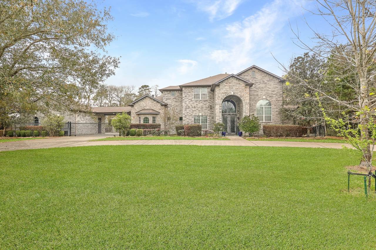 27403 Balsam Fir Circle - Photo 1
