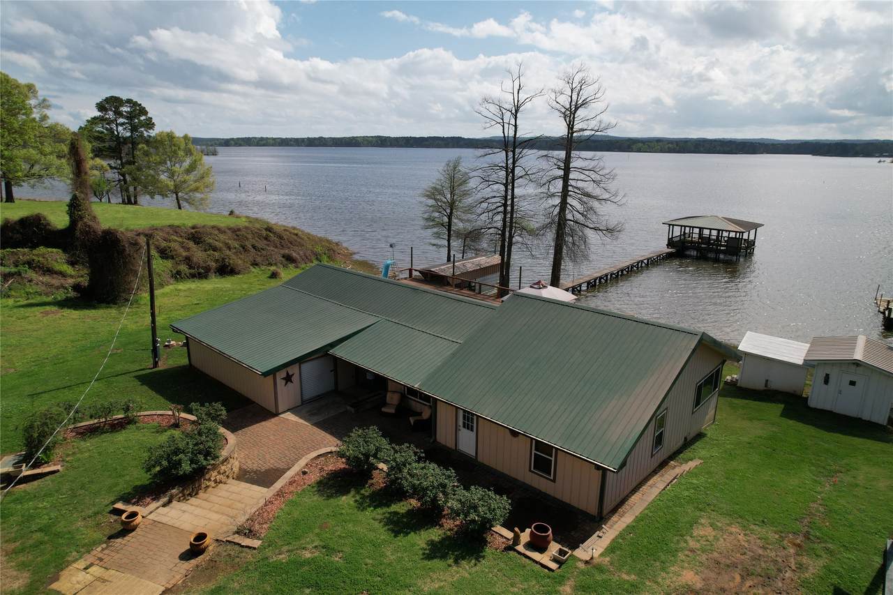 202 Tipperary Drive - Photo 1