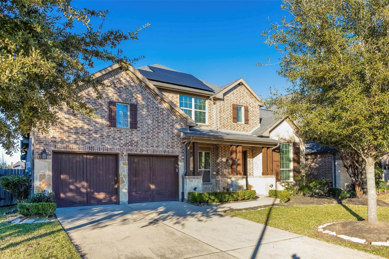 29110 Davenport Drive - Photo 1